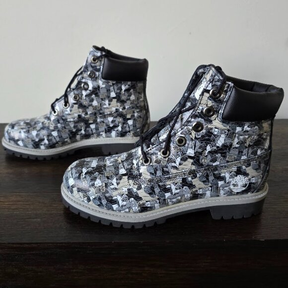 NIB Timberland Black White & Gray Camo Patterned Leather 6" Lug Sole Boots - Picture 9 of 16